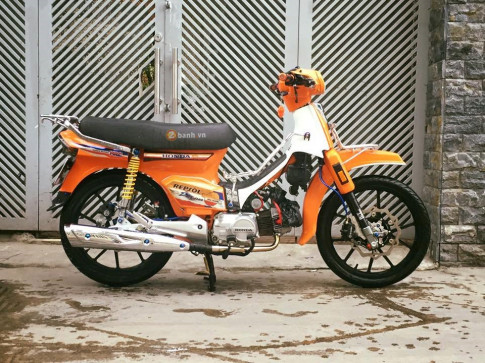 Dream cam Repsol đầy chất chơi của biker Việt