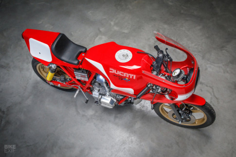 DUCATI 900SS bản phục chế từ nguyên mẫu tay đua ISLE OF MAN thời kì đầu