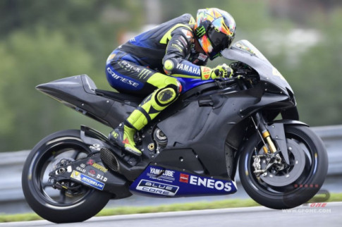 [MotoGP 2019] Rossi và Vinales thử nghiệm động cơ 2020 và gắp sau Carbon tại Misano