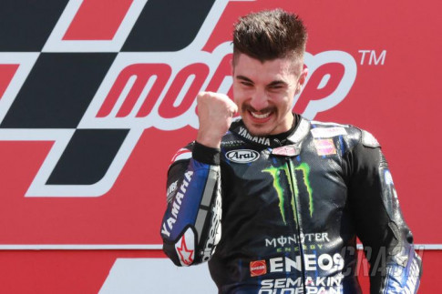 [MotoGP 2019] Vinales hạ bệ Marquez, Quartararo dành chiến thắng đầu tiên của năm 2019