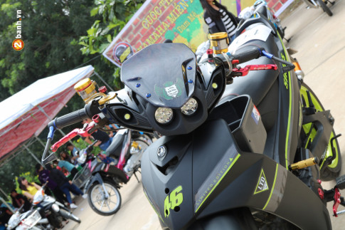 Yamaha Sirius độ với ánh mắt ‘ hút hồn ’ của biker Việt