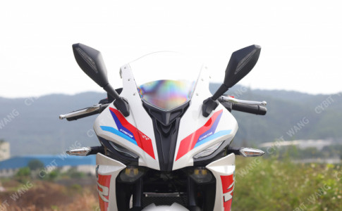 BMW S1000RR mới xuất hiện mô hình nhái tại Trung Quốc