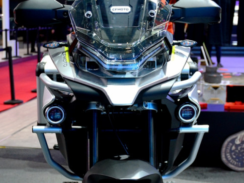 CFMoto MT800 2021 ra mắt, mẫu Adventure bike trang bị động cơ KTM