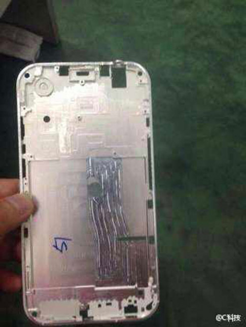 iPhone 6 lộ ảnh khung nhôm siêu mỏng