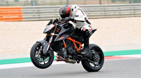 KTM 1290 Super Duke RR - “The Beast RR” sớm ra mắt với số lượng giới hạn 500 chiếc?