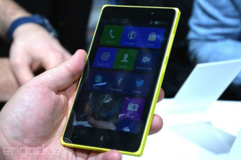 Nokia XL có giá 4,1 triệu đồng