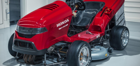 [Clip] MeanMower Mk II trang bị động cơ Honda CBR1000RR nhanh hơn cả Ferrari Enzo