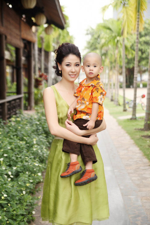 Đọ nhà khủng “mười phân vẹn mười” của hai hoa hậu Việt Nam siêu giàu có