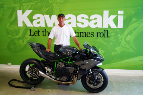 Kawasaki Ninja H2R 2019 có giá khởi điểm từ 1.3 tỷ Đồng tại Châu Âu