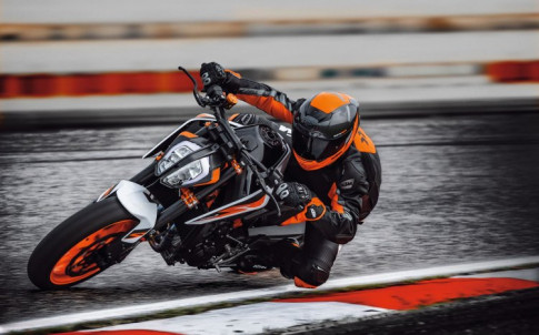 KTM 890 Duke R 2020 ra mắt tại sự kiện EICMA 2019