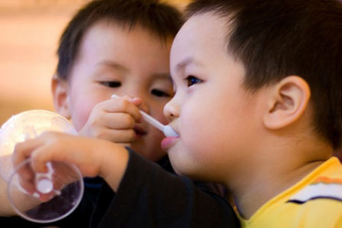 Trẻ em có nên thường xuyên ăn phô mai và sữa chua?