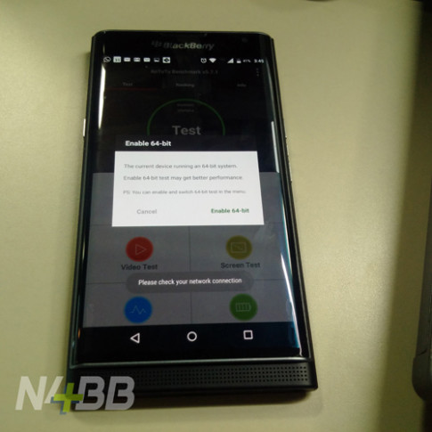 Ảnh thực tế BlackBerry Priv chạy Android, quay video 4K