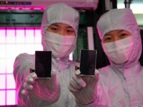 Apple đặt hàng 100 triệu tấm nền OLED cho iPhone 7s