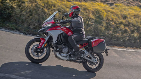 Triệu hồi Multistrada V4 thay thế động cơ sau sự cố thanh dẫn van