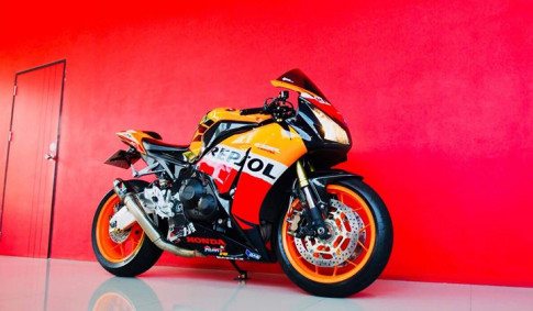 Honda CBR1000RR Repsol vẻ đẹp mang âm hưởng của tay đua Marc Marquez