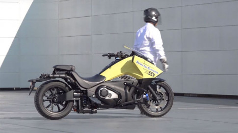 Honda tiết lộ khái niệm tự cân bằng cho xe máy Honda Riding Assist 2.0