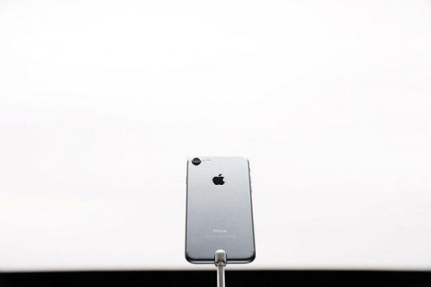 Tổng hợp những tin đồn về iPhone 8 và MacBook Pro mới