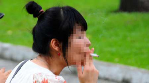 Hút thuốc lá dễ mắc bệnh da liễu