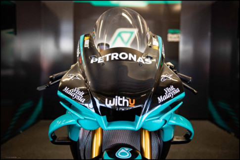 Yamaha R1 Petronas SRT chính thức trình làng với ngoại hình siêu cấp