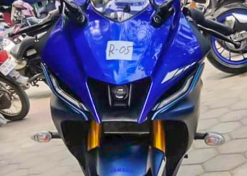 Yamaha R15 V4 (R15M) bất ngờ xuất hiện tại Đại Lý