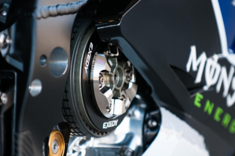 Lộ tin Yamaha phát triển hộp số liền mạch cho Superbike thương mại