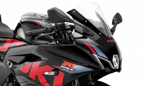 Suzuki GSX-R150 2022 đột ngột xuất hiện, khiêu khích R15V4