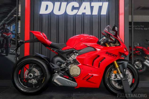 Chi tiết Panigale V4 / V4S 2023 được nâng cấp gói điện tử vừa ra mắt tại Malaysia