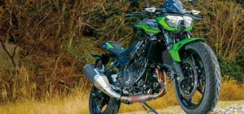 Kawasaki Z400 2021 ra mắt 4 màu mới, nổi bật với tông màu đen