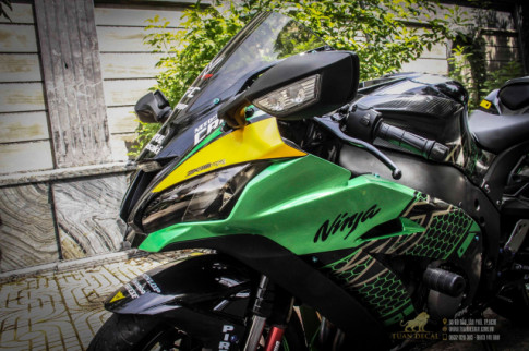 Kawasaki ZX-10R lột xác ngoạn mục từ dàn áo đặc biệt