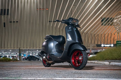 Vespa Sprint độ và những món đồ chơi CNC đỉnh của đỉnh