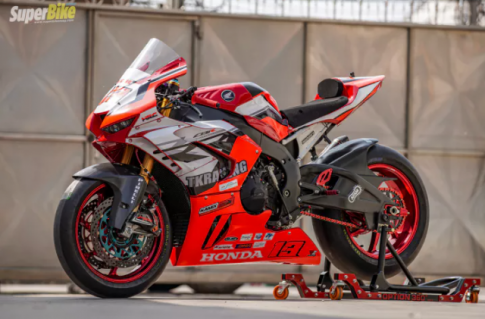 Honda CBR1000RR-R độ full Race đến từ TK Racing