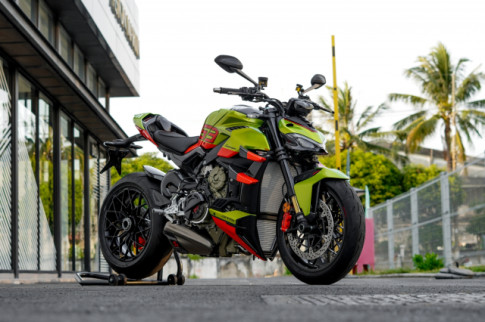 Cận cảnh Ducati Streetfighter V4 Lamborghini giá hơn 2 tỷ đồng tại Việt Nam