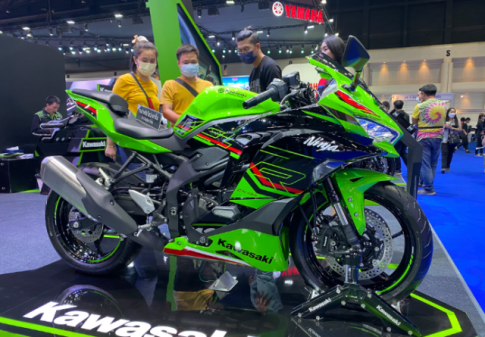 Kawasaki Ninja ZX-4R bắt đầu được giao hàng tại Ấn Độ