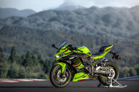 Triệu hồi Kawasaki Ninja ZX-4R, ZX-4RR 2023-2024 có thể bị hỏng bugi